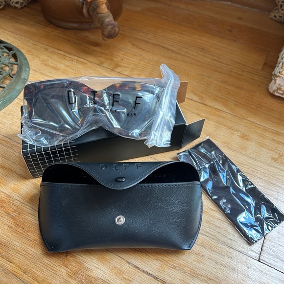 Diff Eyewear Carson polarized sunglasses - Picture 1 of 6